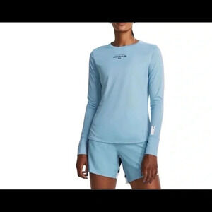 New Under Armour Women's Long Sleeve Shooting Shirt
XS
Retail $35
light blue